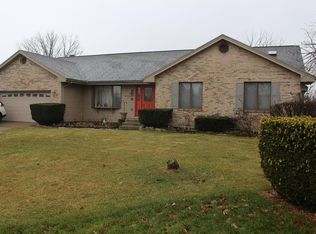 1055 Drake Ct, Miamisburg, OH 45342