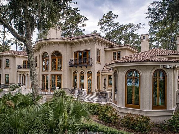 5th image of 38 Freeport Dr