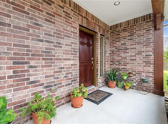 3rd image of 2408 San Fernando Ct