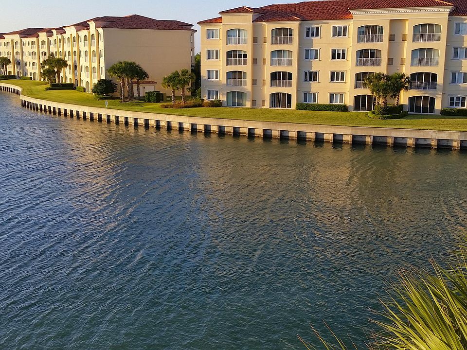 1st image of 17 Harbour Isle Drive W #303