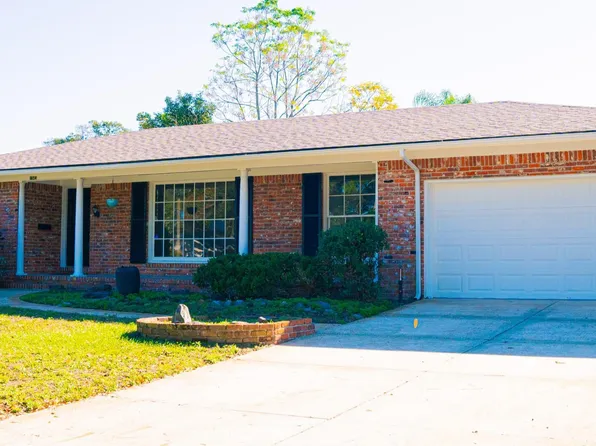 1943 OAKMONT Drive, Jacksonville, FL 32211