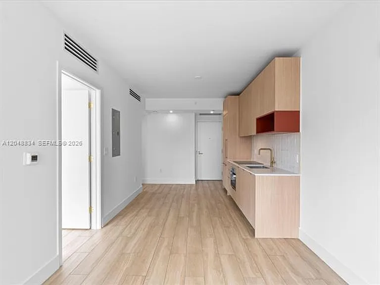 90 NE 32nd St #CU-901 — Photo 12