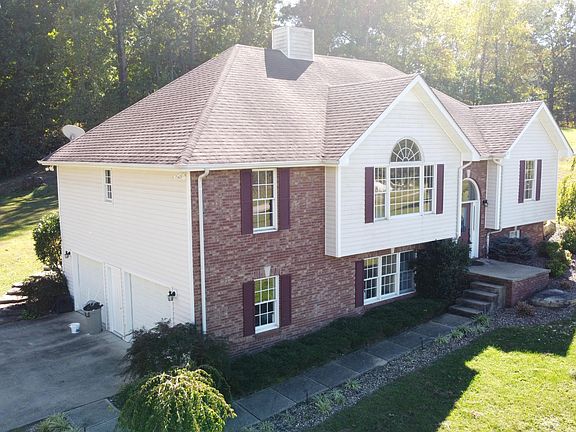 4th image of 94 Cypress Dr