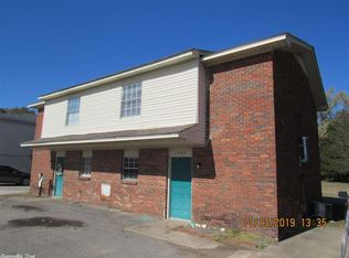 1904 Dave Ward Dr, Conway, AR 72034