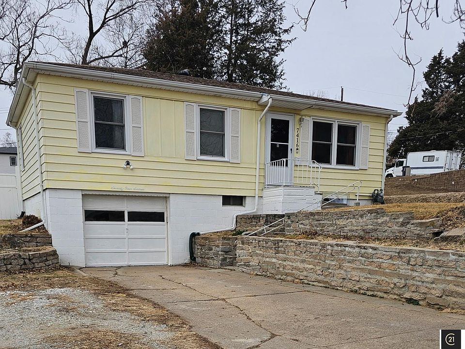 1st image of 7416 S 72nd Ave