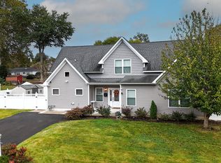 1215 W Pine St, Trevose, PA 19053