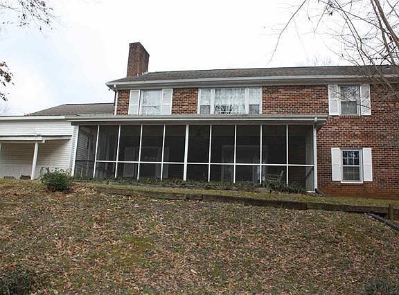4th image of 103 Hickory Ln