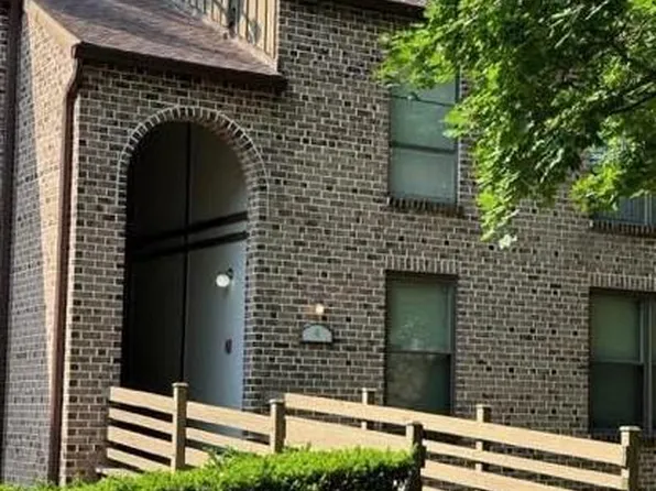 9 E Fairway Rd, Reading, PA 19607