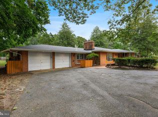 1518 Perkins Ln, Edgewater Park, NJ 08010