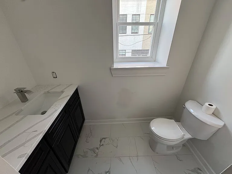1815 S 7th St #2 — Photo 17
