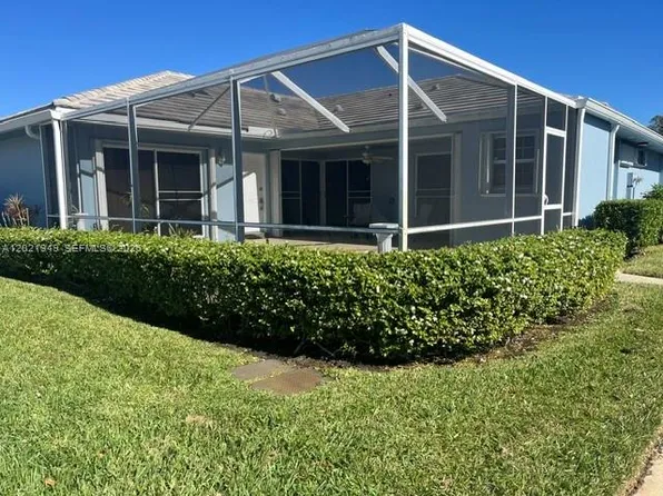 1215 NW Sun Terrace Cir, Pt Saint Lucie, FL 34986