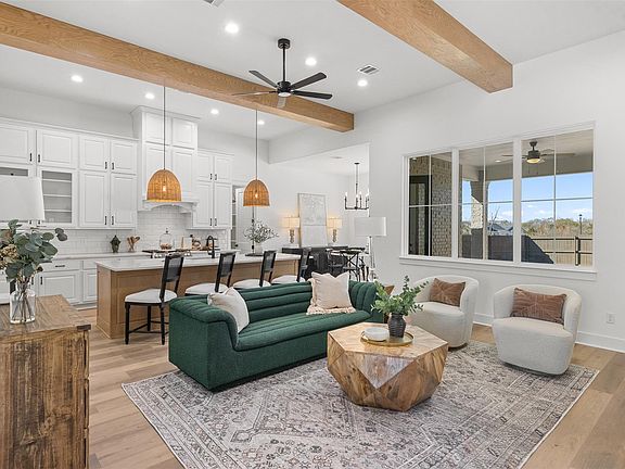 5th image of 5034 Toscana Loop