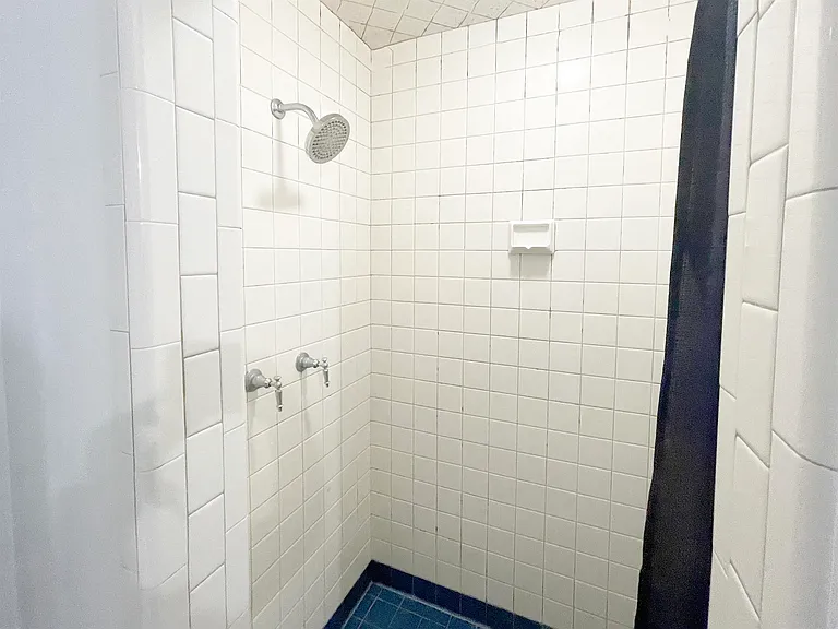 100 W South St #3A3 — Photo 10