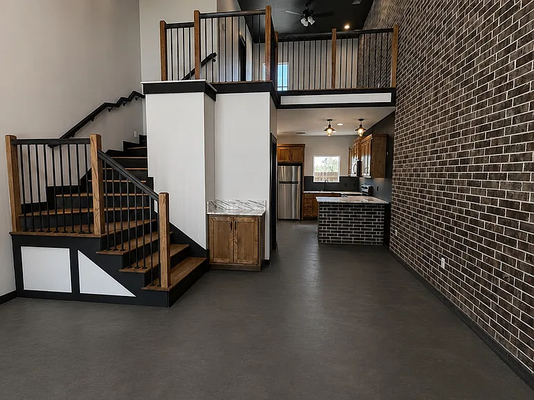 215 E Avenue K #B — Photo 1