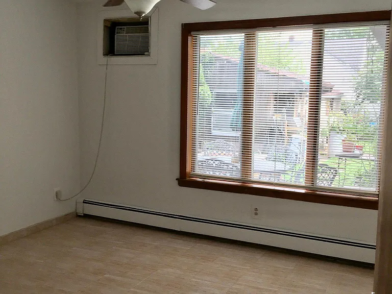 73 Grove St — Photo 2