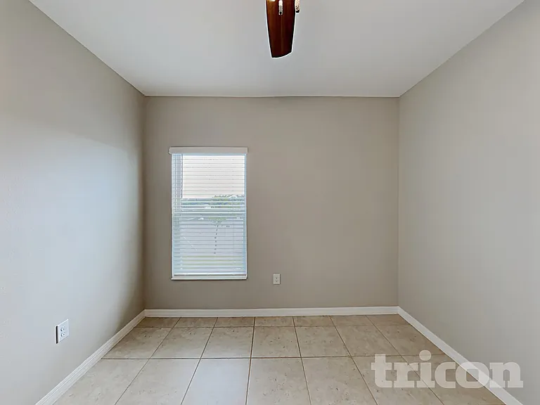 417 Kestrel Dr — Photo 8