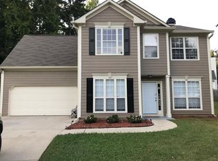 1715 Stoneoak Cir, Lawrenceville, GA 30043