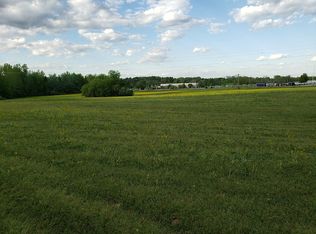 12823 Nixon Rd, Grand Ledge, MI 48837