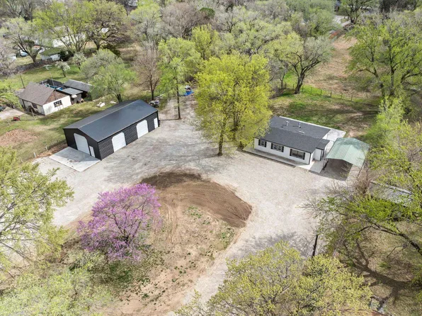 833 W 50th St N, Wichita, KS 67204