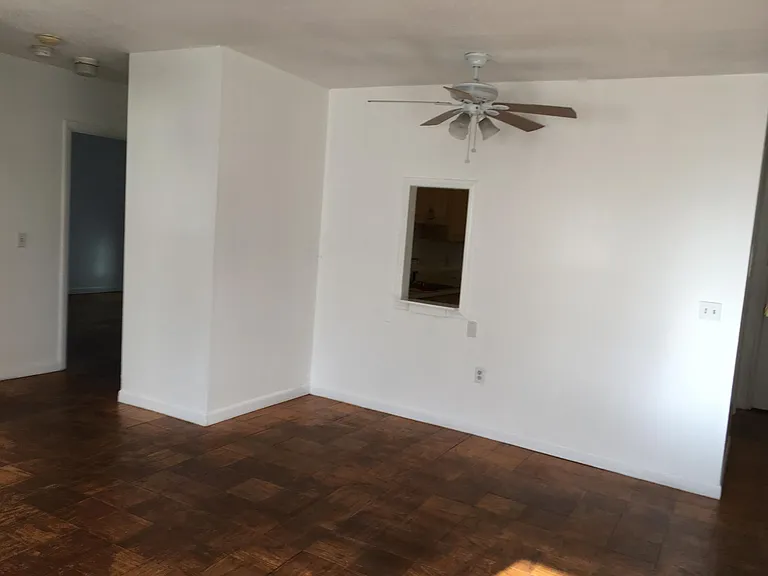 128 Loudon Rd — Photo 2