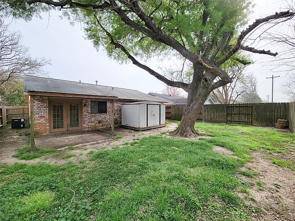 4th image of 1018 Bacliff Dr