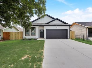 1724 E Arlington Ave, Fort Worth, TX 76104