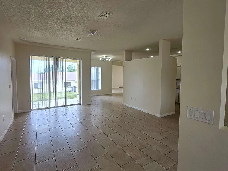 13130 Odham St — Photo 15