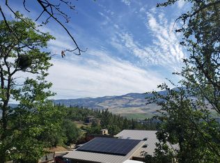 183 Hitt Rd, Ashland, OR 97520