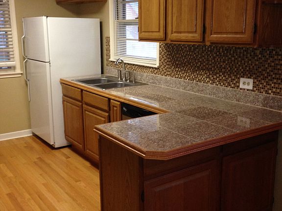 4th image of 1702 S 61st Ave