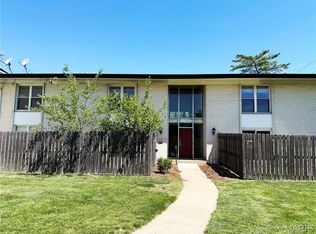 10427 Briarbend Dr APT 9, Saint Louis, MO 63146