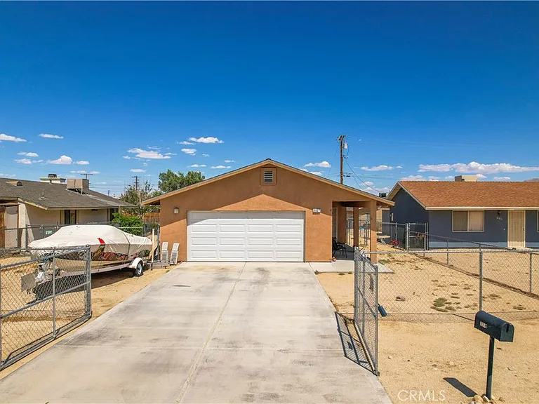 6627 Smoketree Ave — Photo 2