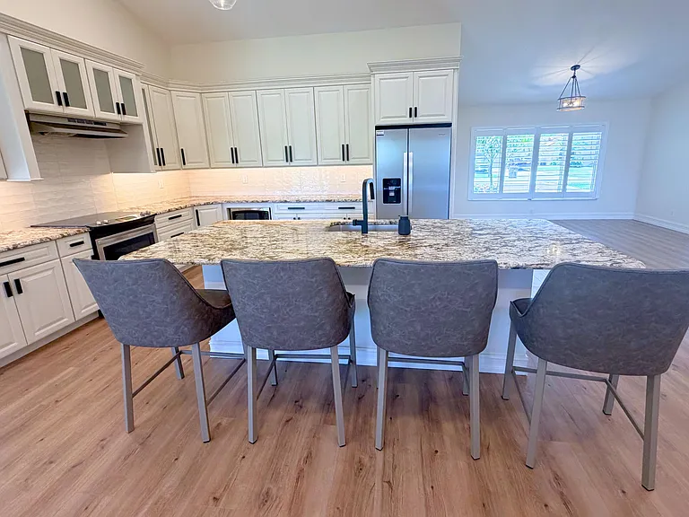 9505 Majestic Way — Photo 9