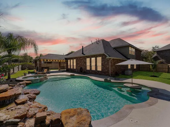 13922 Desert Trace Ct, Houston, TX 77044