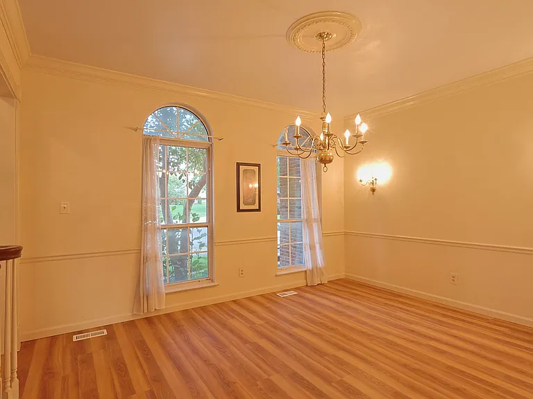 600 Arbor Glen Ct — Photo 17