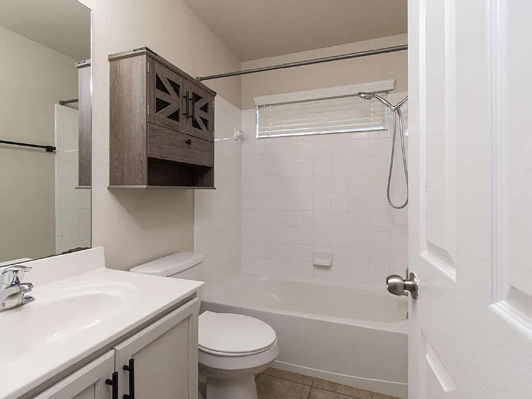 5409 Rimes Ct — Photo 17