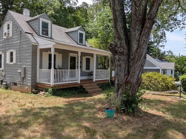 11 Mobile Ln #A, Charlottesville, VA 22903