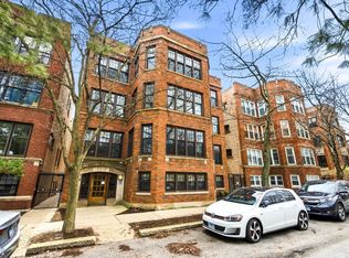 1215 E Madison Park APT 3, Chicago, IL
