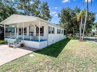 97 Long Hammock Dr, Lake Wales, FL 33853