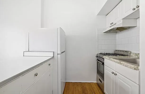 Rented by Douglas Elliman | media 10