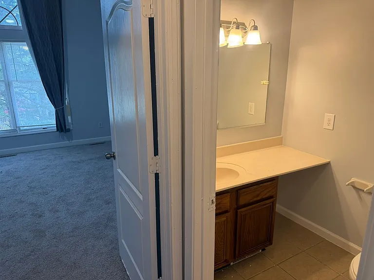 401 Dustin Dr — Photo 21