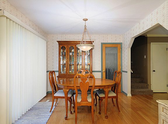 4th image of 2904 Leven Ave