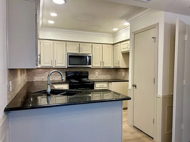 17119 Upper Bay Rd — Photo 12