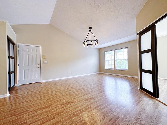 4th image of 7199 Fieldstone Ct Unit E