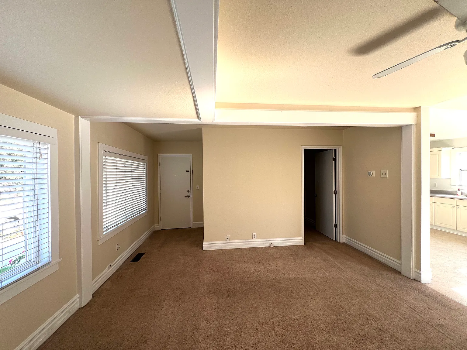 2 bed, 1.5 bath, 1100 sqft, $2,695 — Photo 4