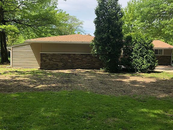 4th image of 2260 Newbury Dr