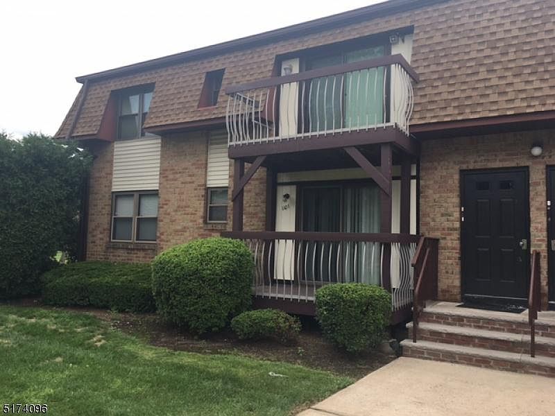 1st image of 1101 N Oaks Blvd