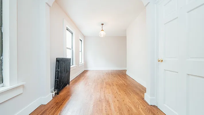 Rented by Nooklyn NYC LLC | media 42