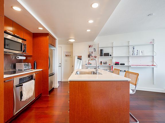 4th image of 1255 Seymour St #2206