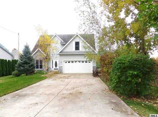 14495 Crestridge Dr, Cement City, MI 49233