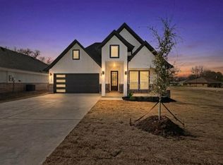 103 Boone St, Edgewood, TX 75117